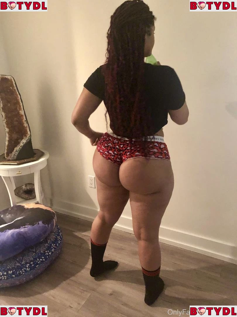 maliah Onlyfans Photo Gallery 