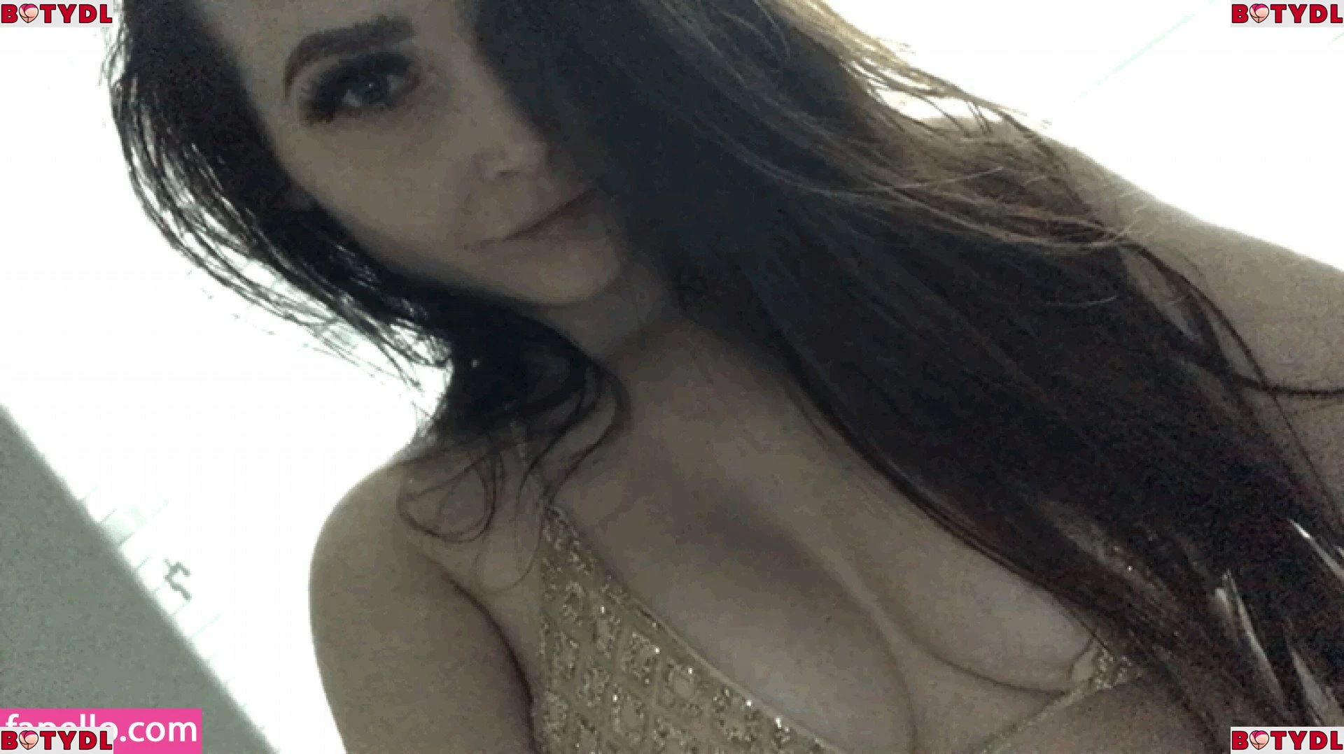 Niece Waidhofer Onlyfans Photo Gallery 