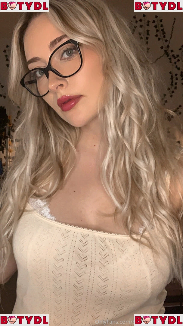 blissfulwhisperasmr Onlyfans Photo Gallery 