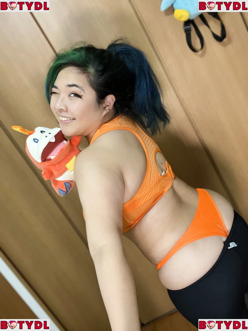 Akidearest Onlyfans Photo Gallery 