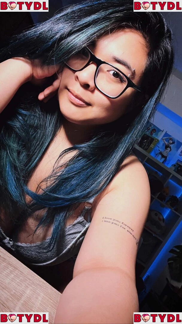 Akidearest Onlyfans Photo Gallery 