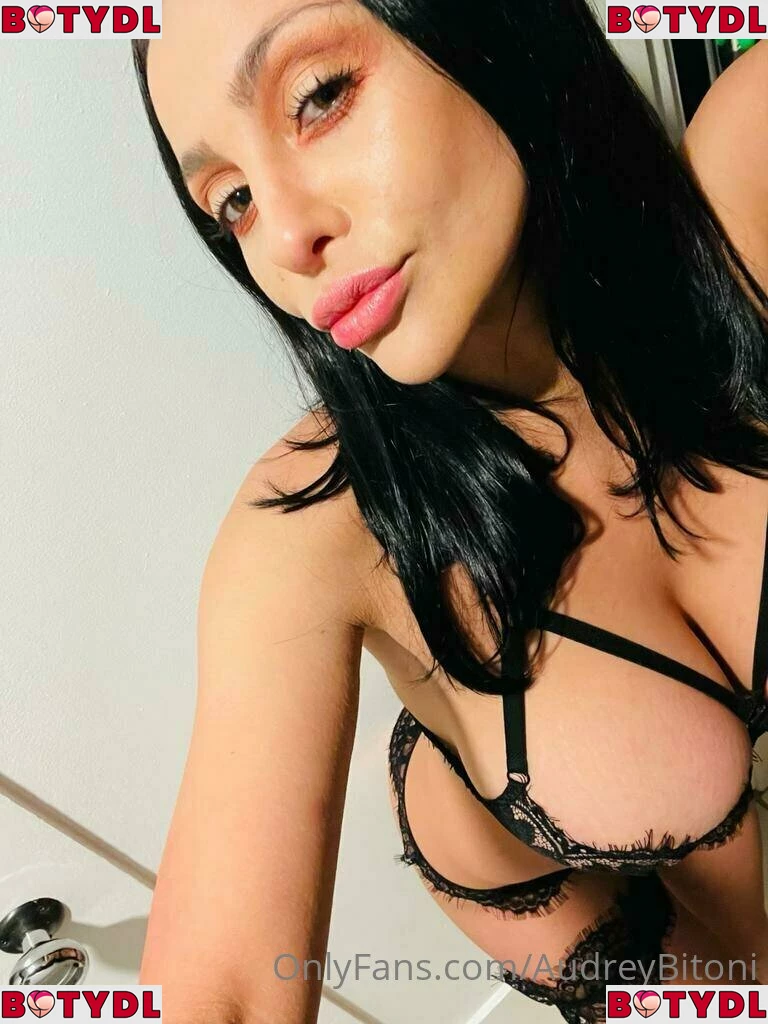 audreybitoni Onlyfans Photo Gallery 