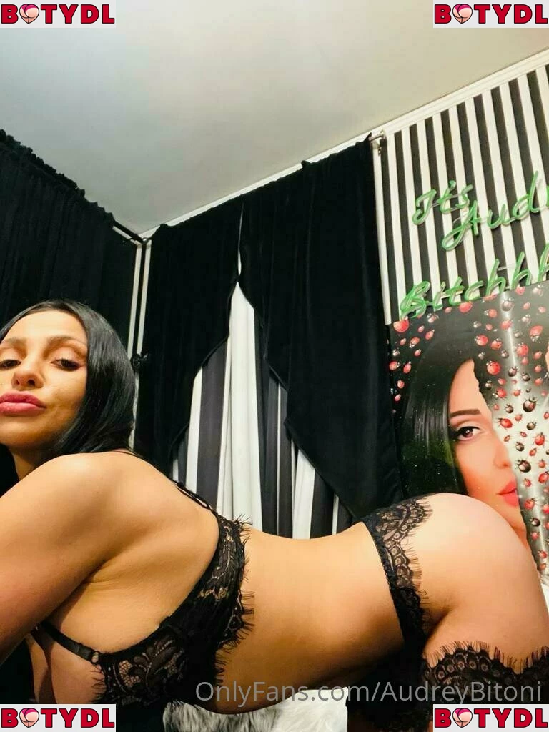 audreybitoni Onlyfans Photo Gallery 