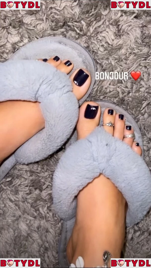 Mariefrenchgirlfeet Onlyfans Photo Gallery 