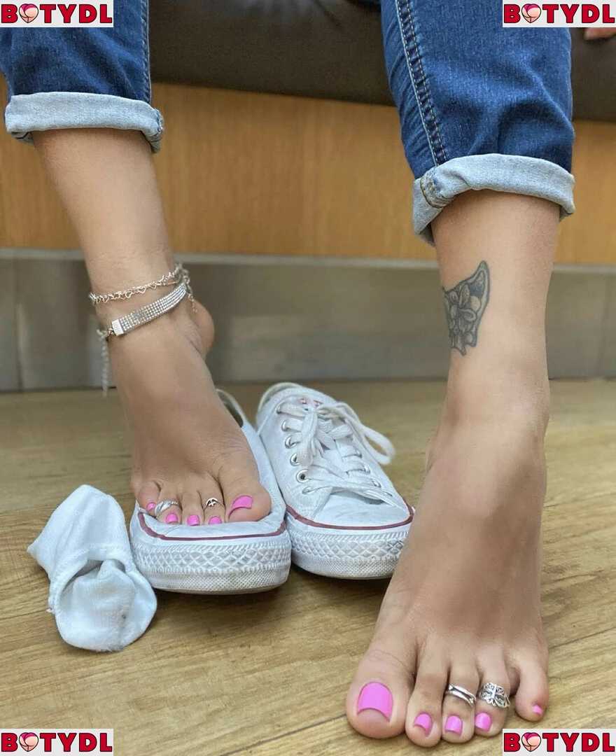 Mariefrenchgirlfeet Onlyfans Photo Gallery 