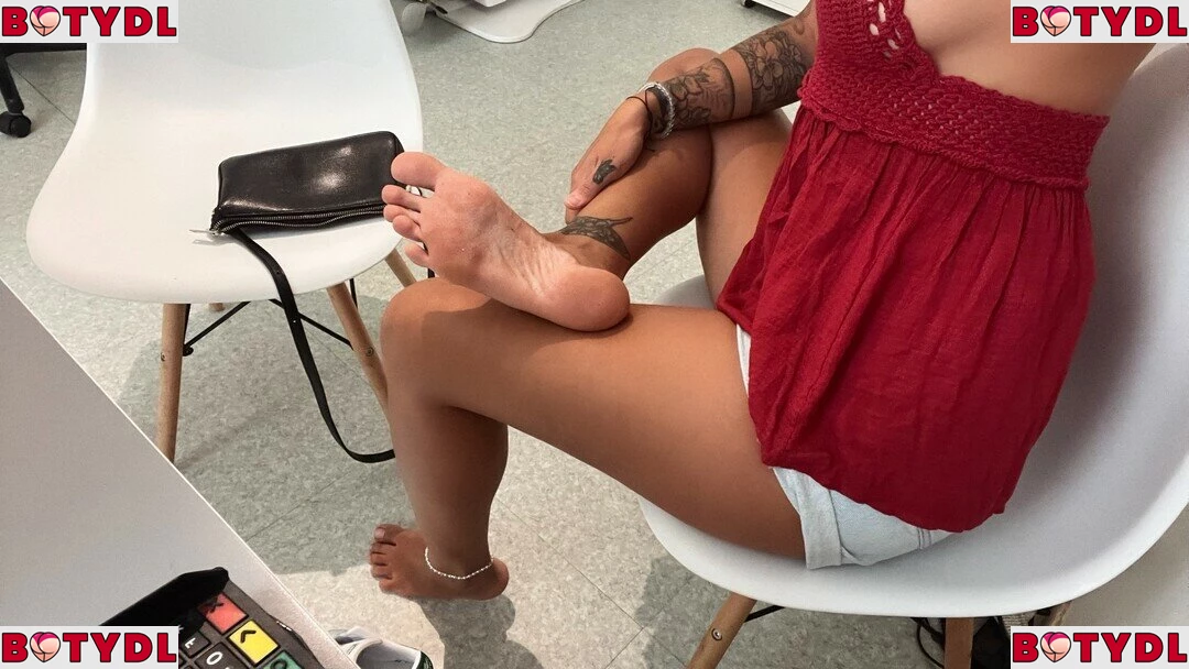 Mariefrenchgirlfeet Onlyfans Photo Gallery 