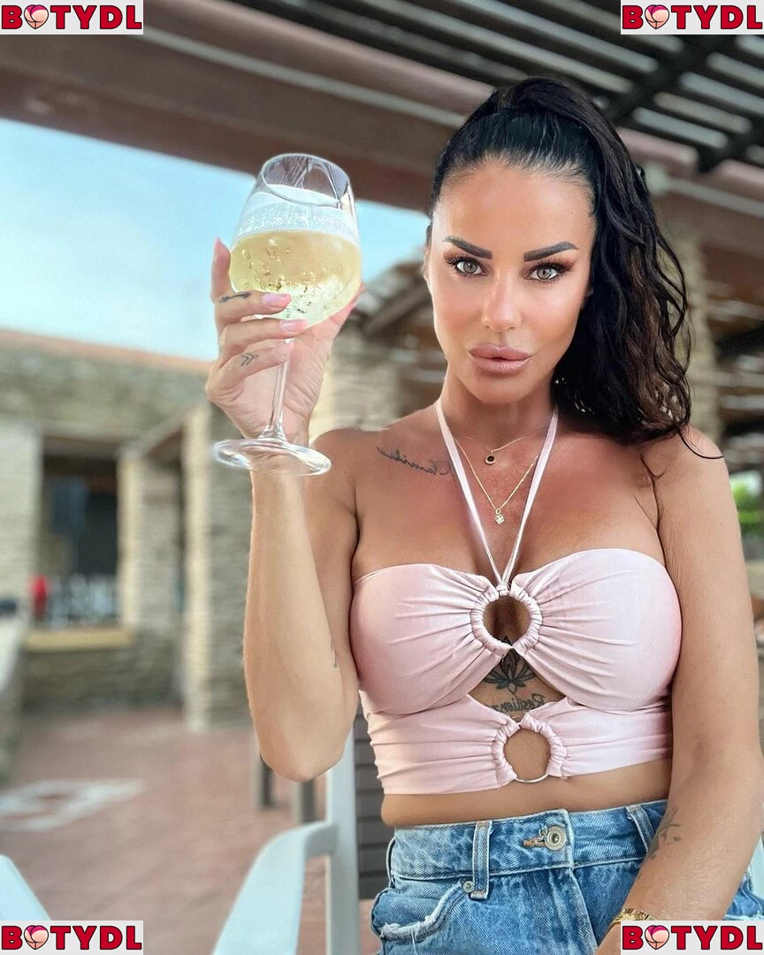 Antonella Mosetti Onlyfans Photo Gallery 