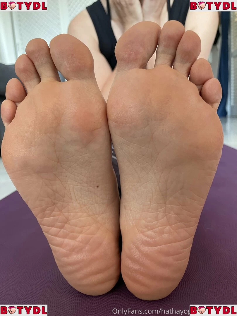 hathayogasoulsexyfeet Onlyfans Photo Gallery 