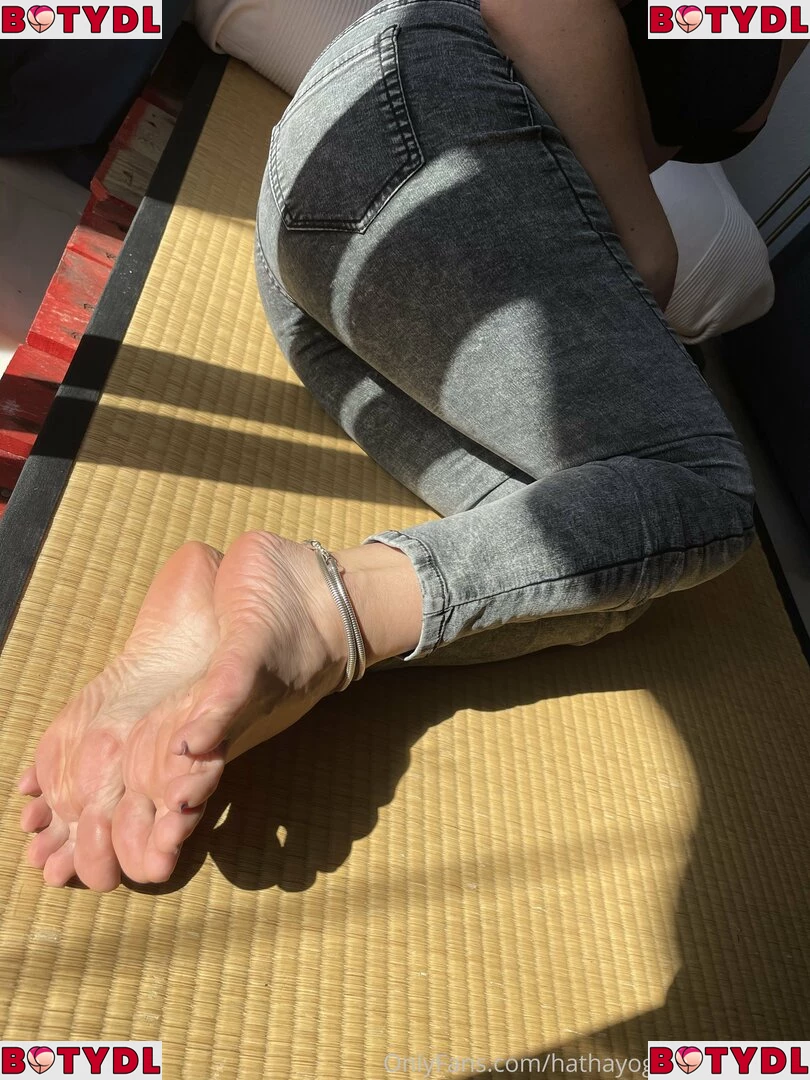 hathayogasoulsexyfeet Onlyfans Photo Gallery 