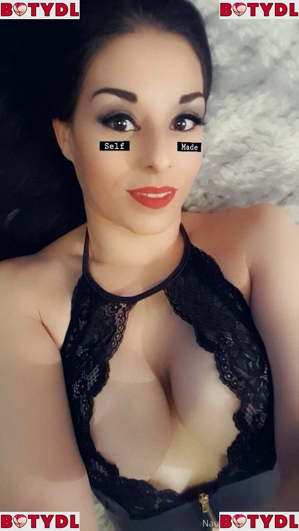 naughtyrebecca1 Onlyfans Photo Gallery 