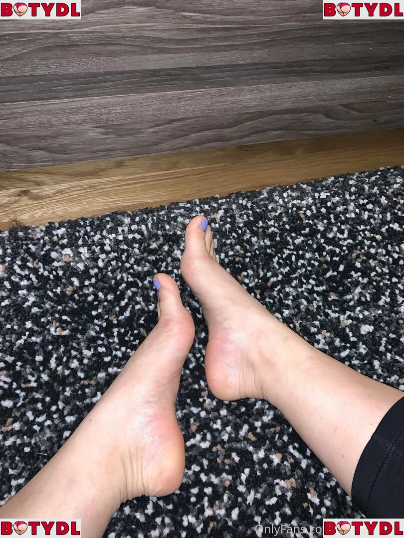 icygrljustice Onlyfans Photo Gallery 