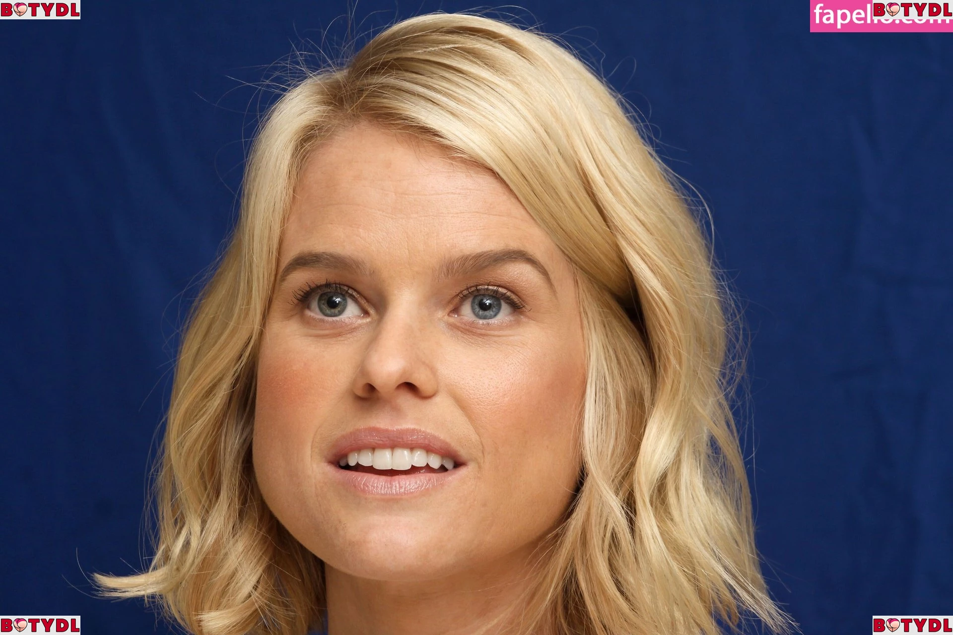 Alice Eve Onlyfans Photo Gallery 