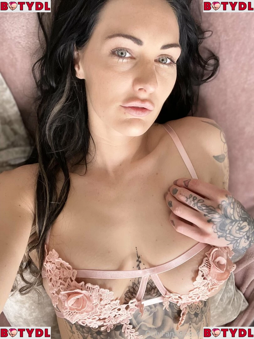 carmen_divinefree Onlyfans Photo Gallery 