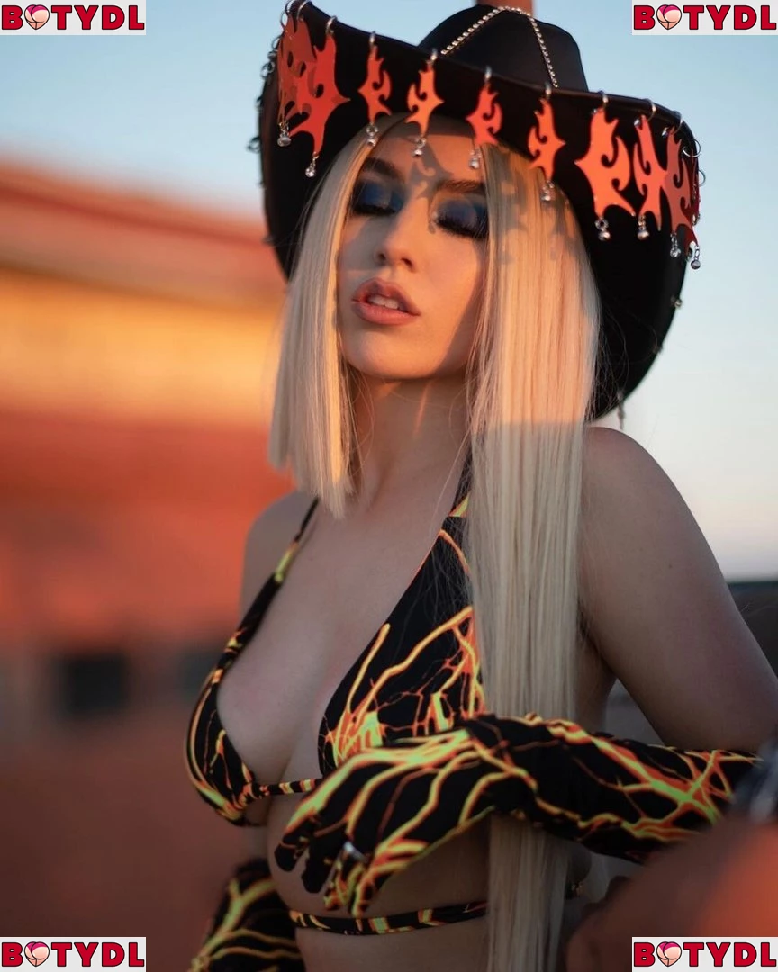 Ava Max Onlyfans Photo Gallery 