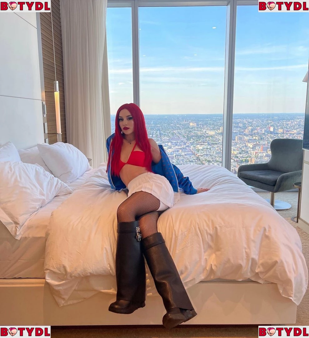 Ava Max Onlyfans Photo Gallery 