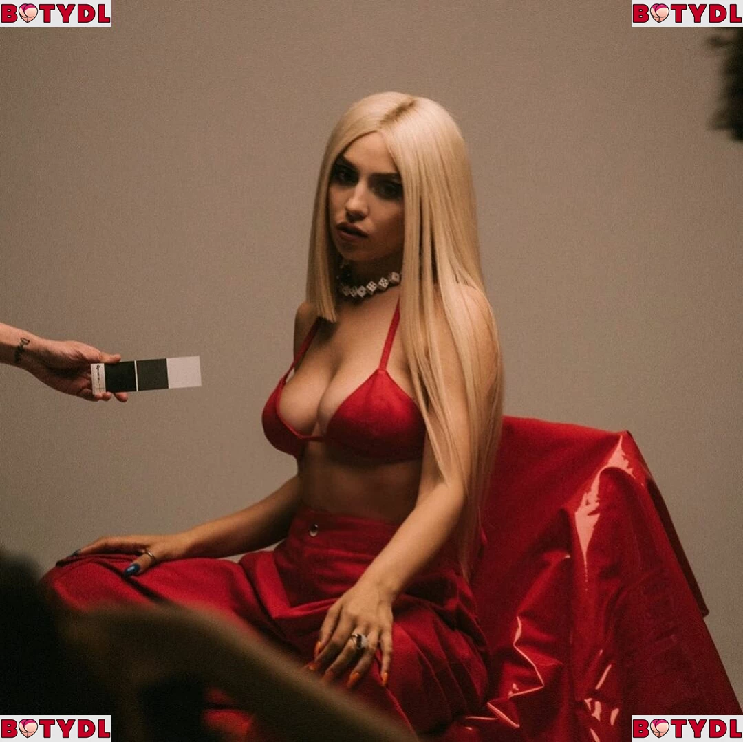 Ava Max Onlyfans Photo Gallery 