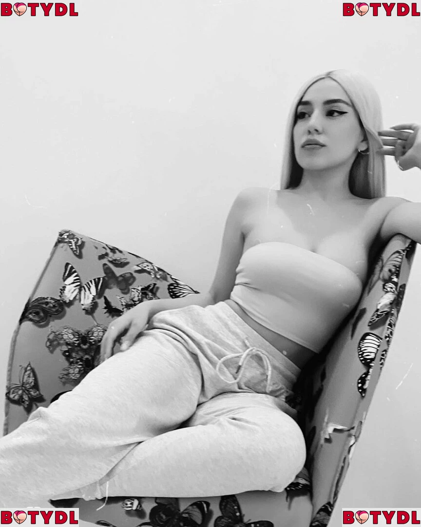 Ava Max Onlyfans Photo Gallery 