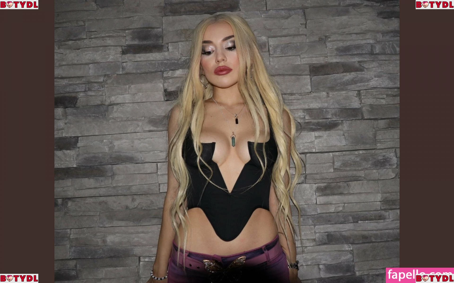 Ava Max Onlyfans Photo Gallery 