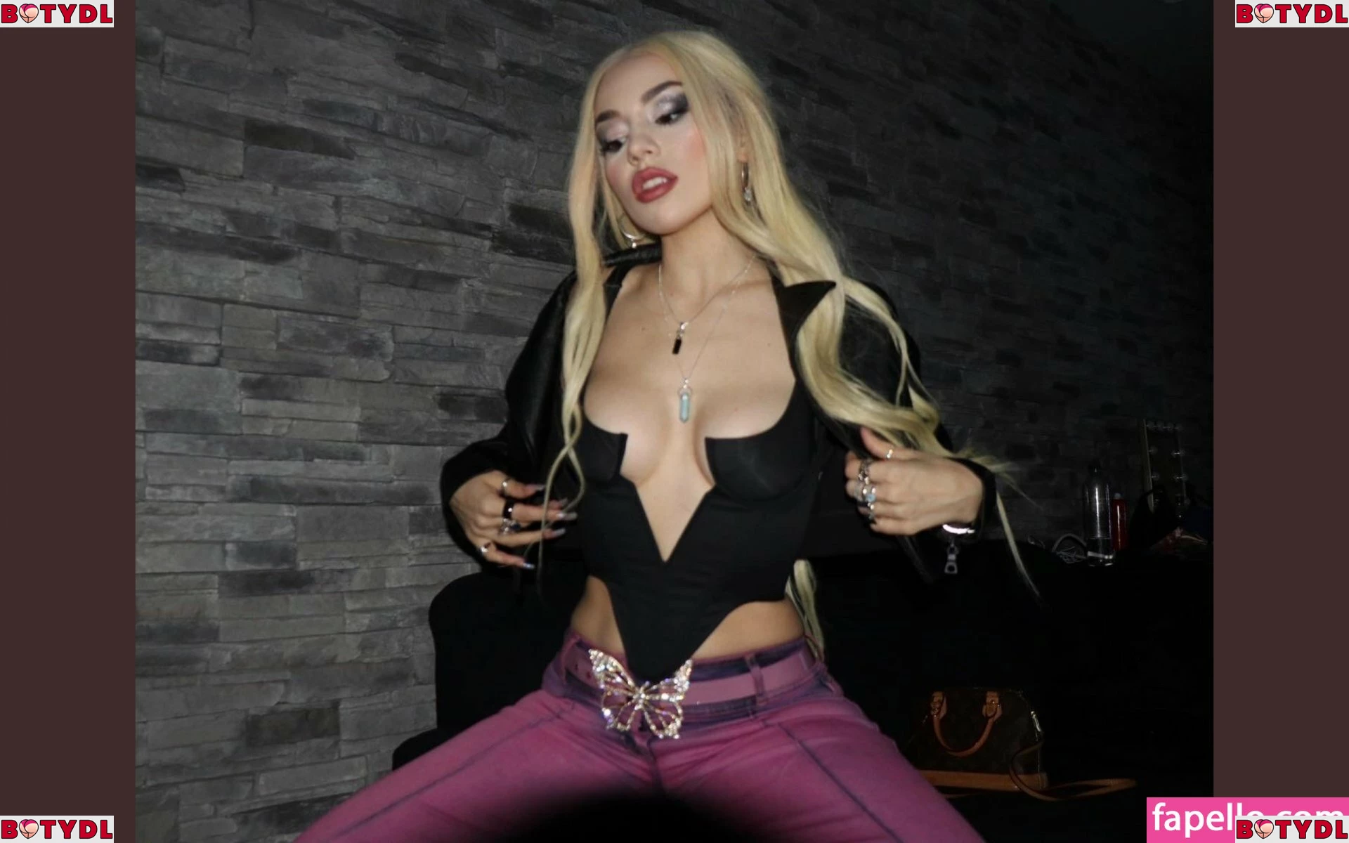 Ava Max Onlyfans Photo Gallery 