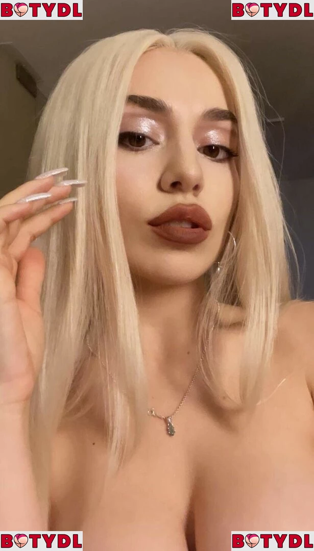 Ava Max Onlyfans Photo Gallery 