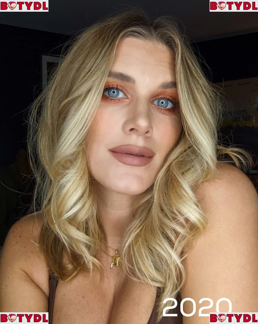 Ashley James Onlyfans Photo Gallery 