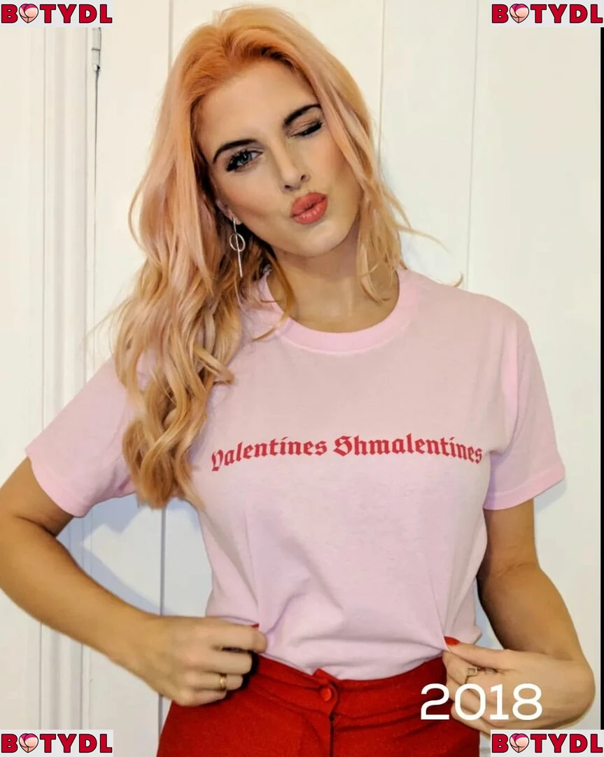 Ashley James Onlyfans Photo Gallery 