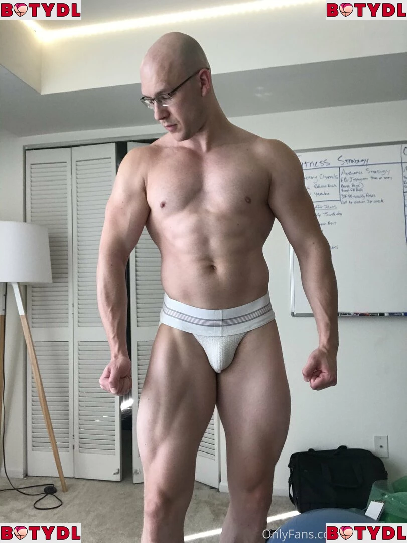 justingains Onlyfans Photo Gallery 