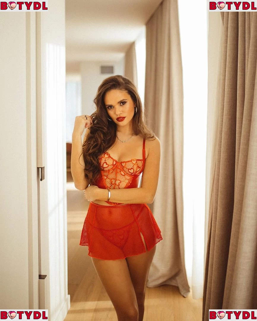 Madison Pettis Onlyfans Photo Gallery 