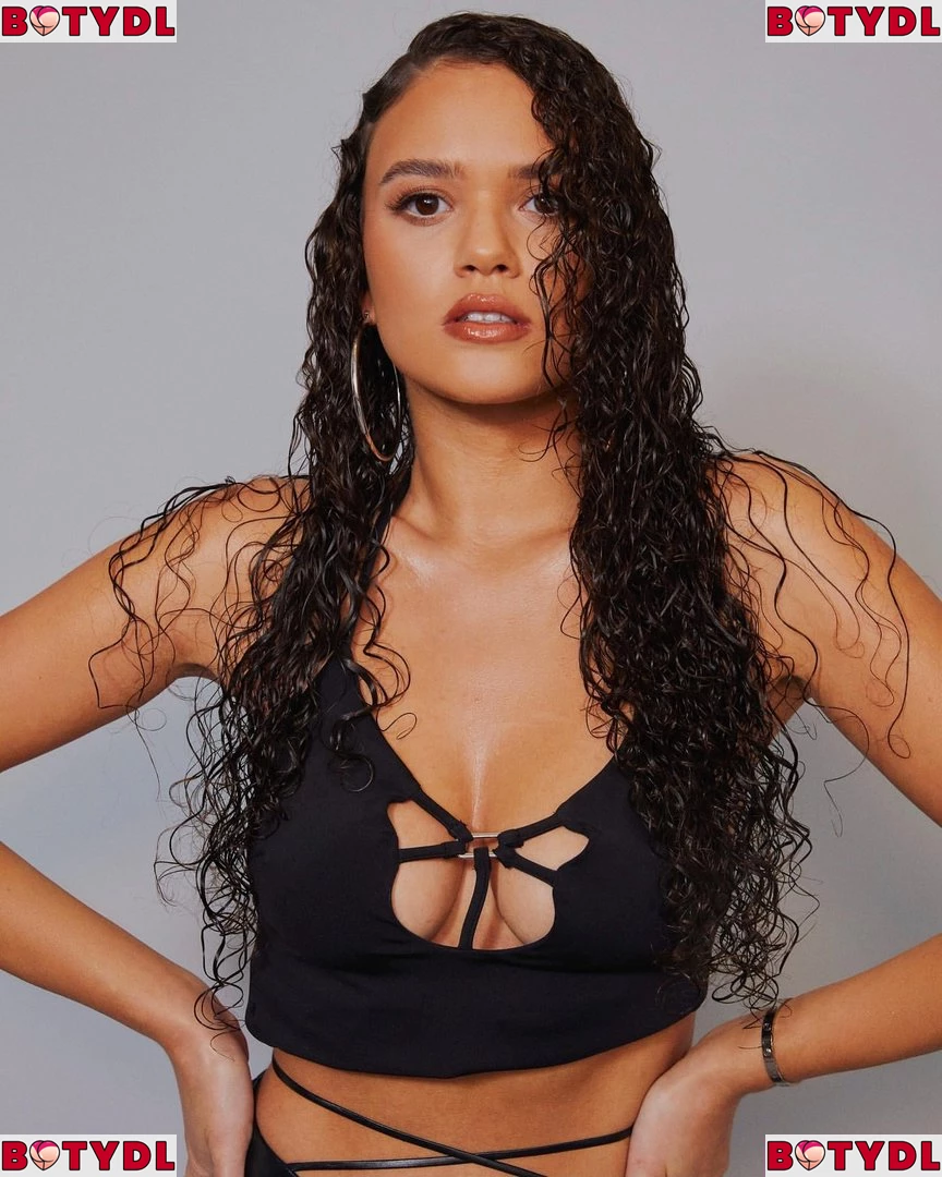 Madison Pettis Onlyfans Photo Gallery 