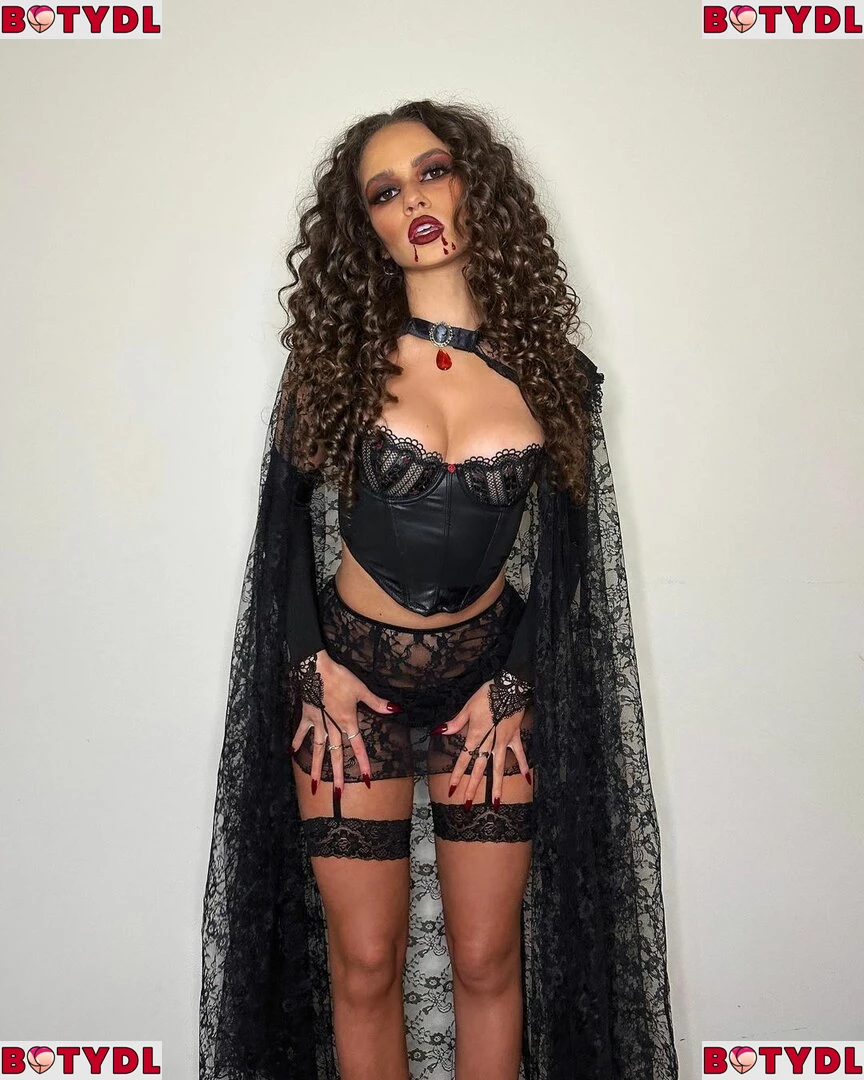 Madison Pettis Onlyfans Photo Gallery 