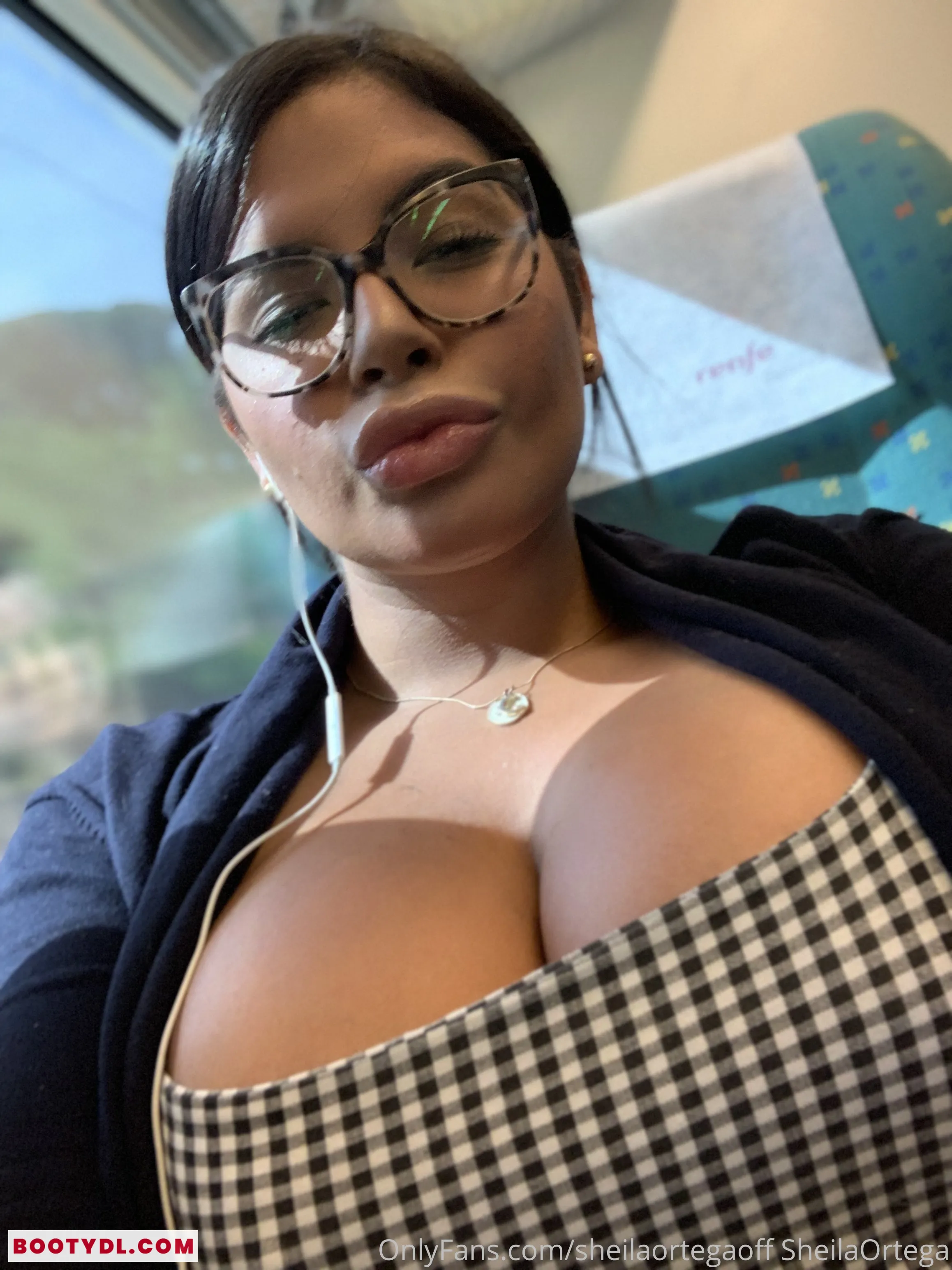 Sheila Ortega aka sheilaortegaoff Onlyfans Photos