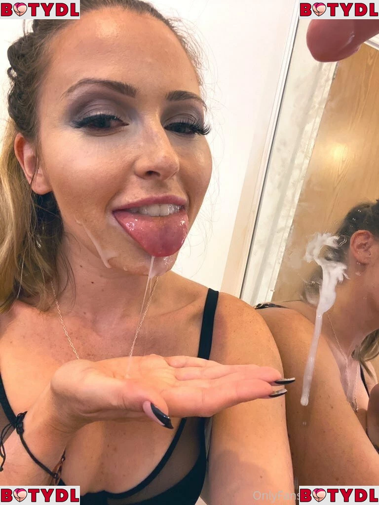 Ahegao Onlyfans Photo Gallery 