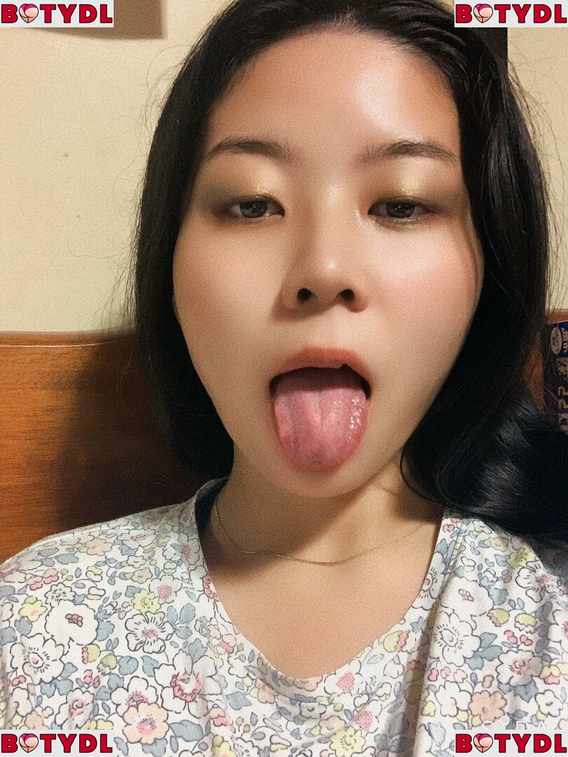 Ahegao Onlyfans Photo Gallery 