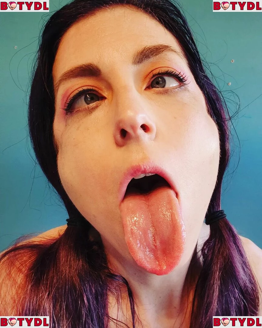 Ahegao Onlyfans Photo Gallery 