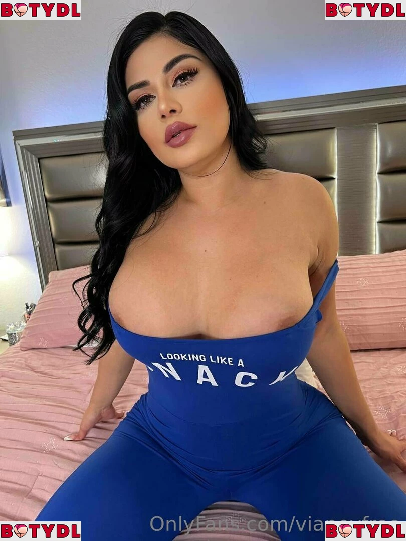 vianeyfree Onlyfans Photo Gallery 