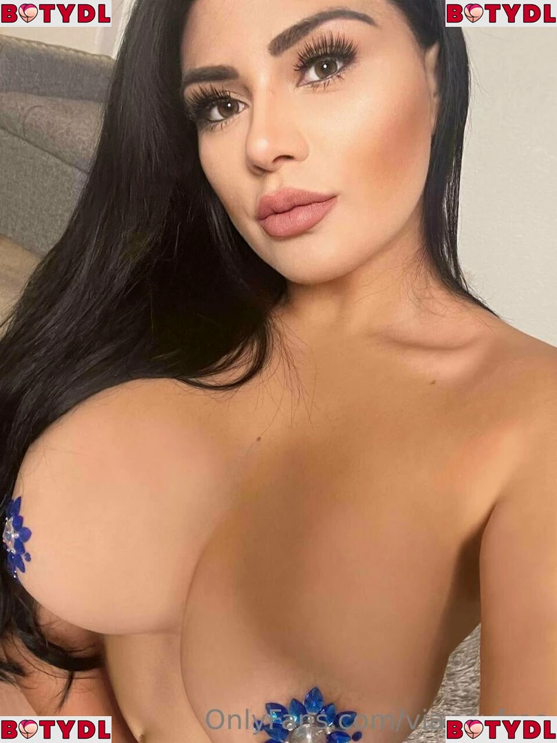 vianeyfree Onlyfans Photo Gallery 