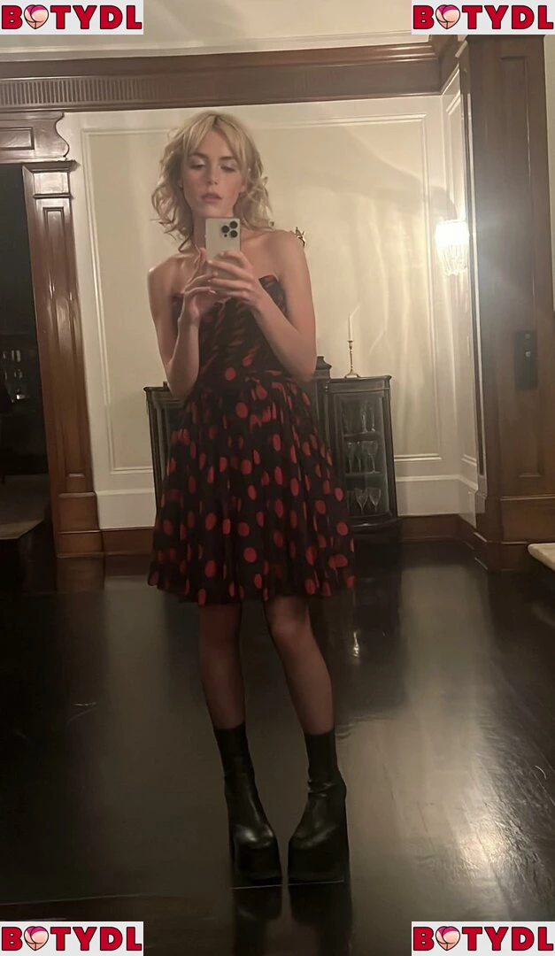 Kiernan Shipka Onlyfans Photo Gallery 