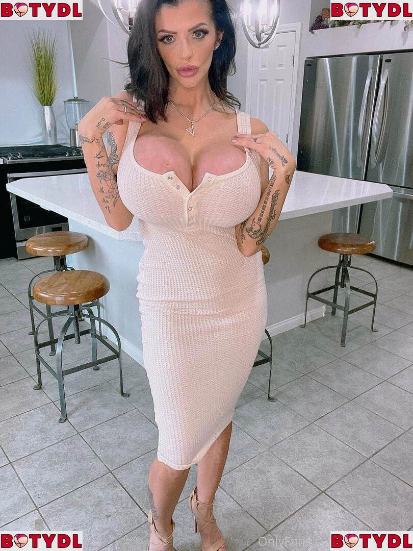 joslynjames Onlyfans Photo Gallery 