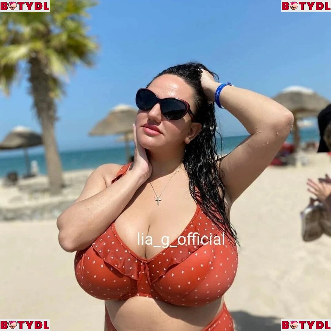 Liana Onlyfans Photo Gallery 