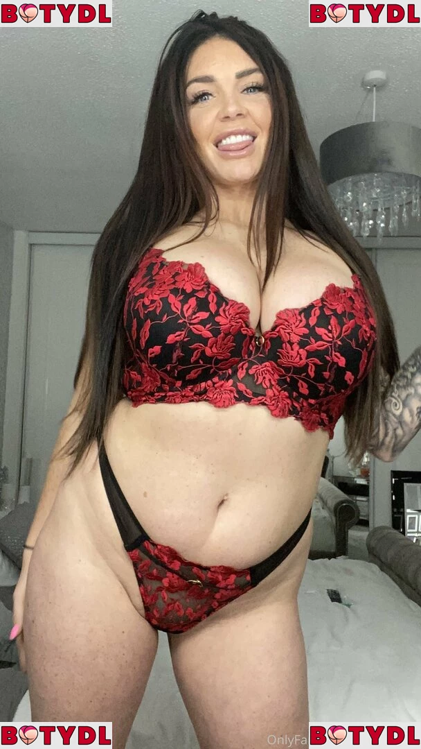 Emma Leigh Onlyfans Photo Gallery 