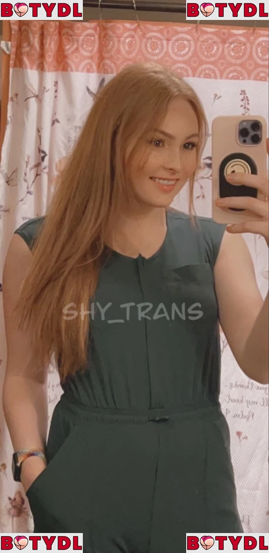 Shy_Trans Onlyfans Photo Gallery 