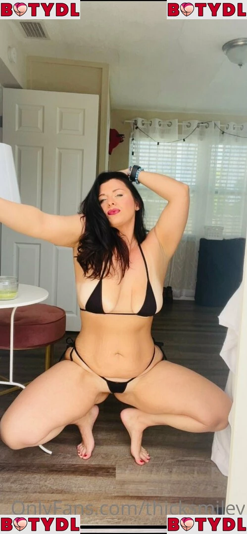 thicksmiley Onlyfans Photo Gallery 