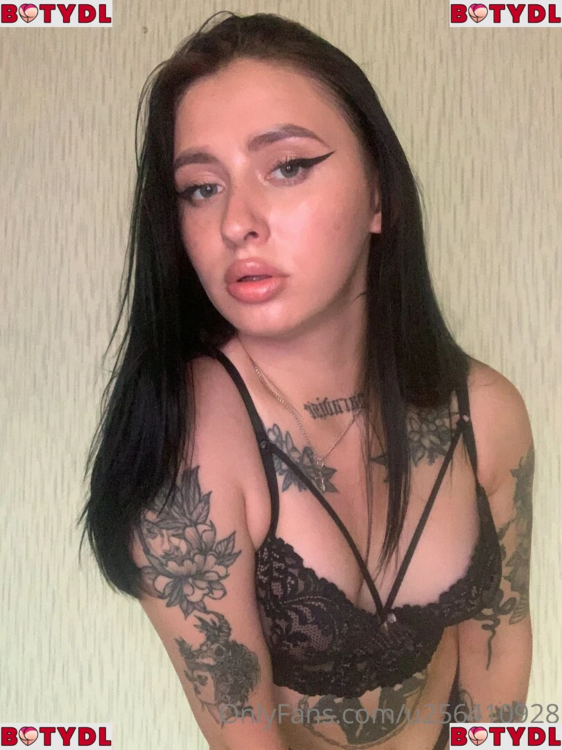 alina_juicy_b1tch Onlyfans Photo Gallery 