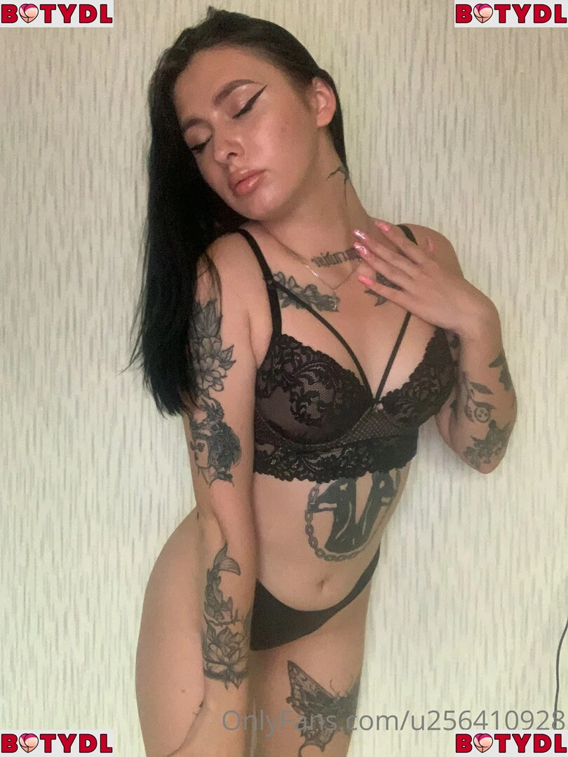 alina_juicy_b1tch Onlyfans Photo Gallery 