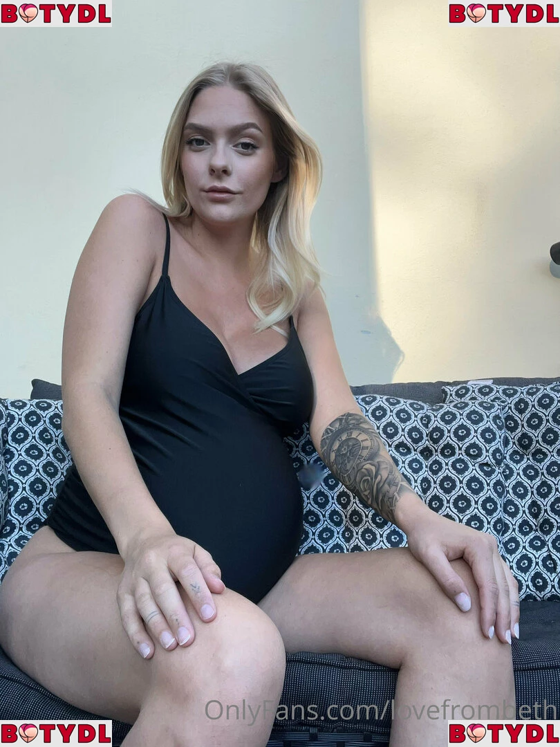 LoveFromBeth Onlyfans Photo Gallery 