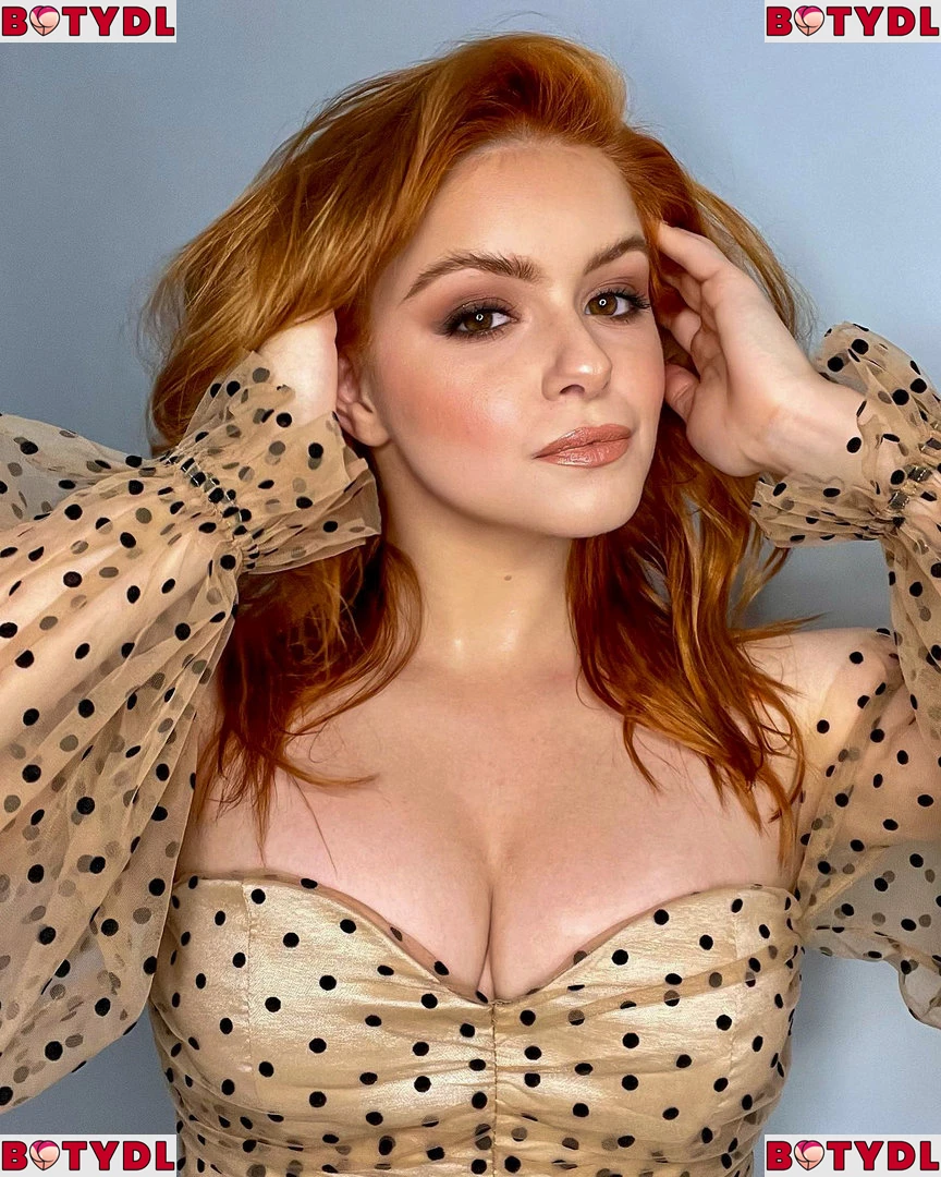 Ariel Winter Onlyfans Photo Gallery 