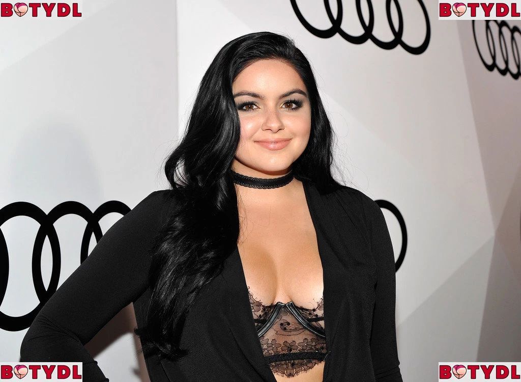 Ariel Winter Onlyfans Photo Gallery 