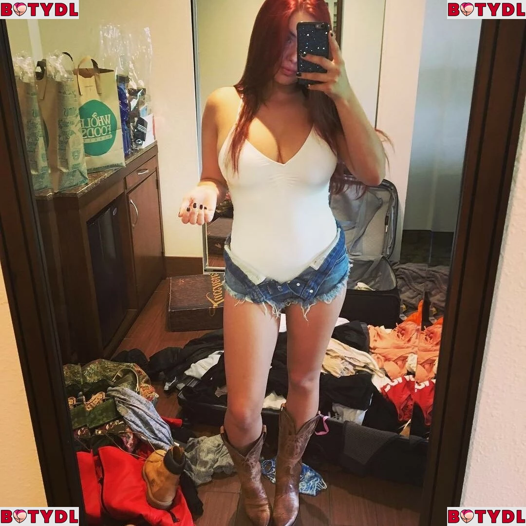 Ariel Winter Onlyfans Photo Gallery 