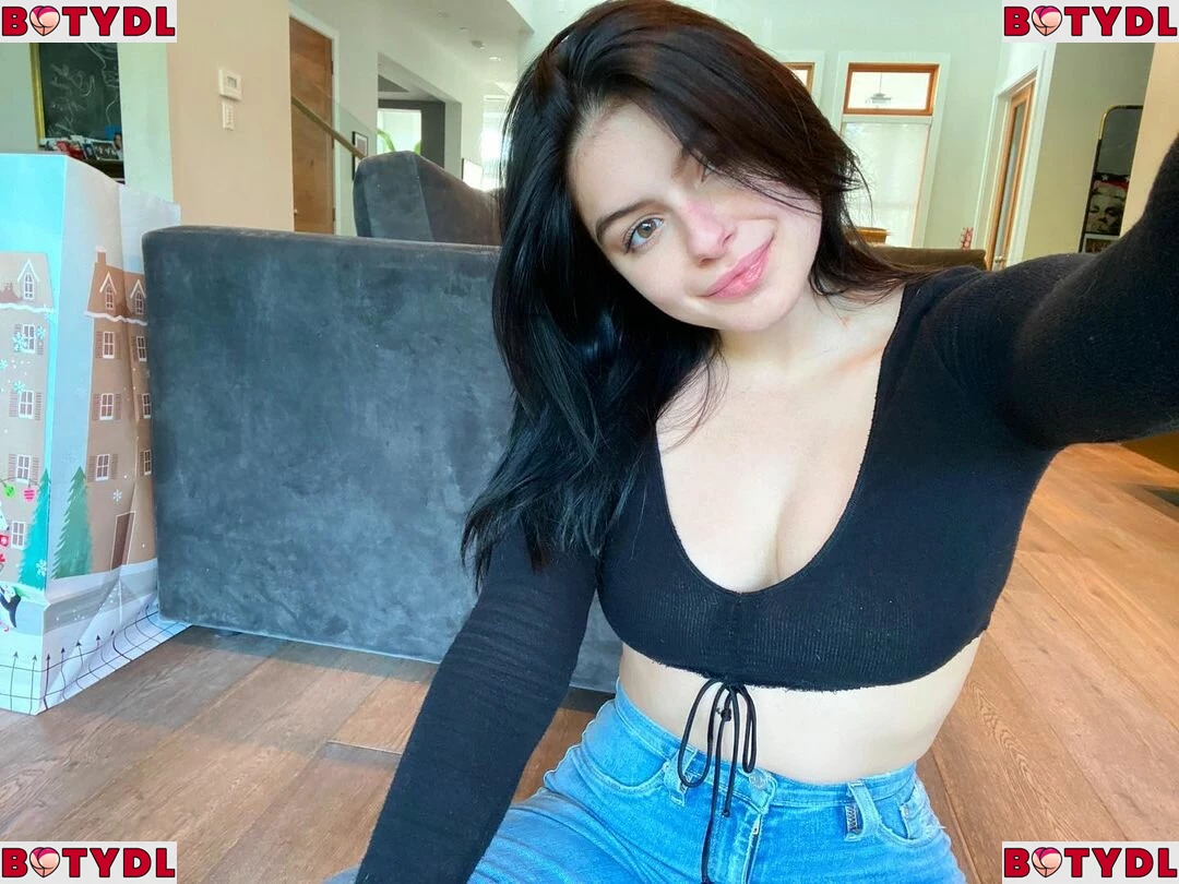 Ariel Winter Onlyfans Photo Gallery 