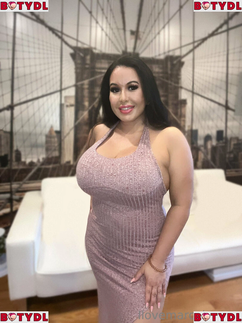 latinamilfnyc Onlyfans Photo Gallery 